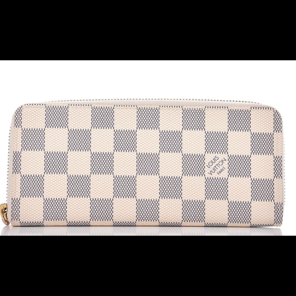 💯 % authentic Louis Vuitton wallet